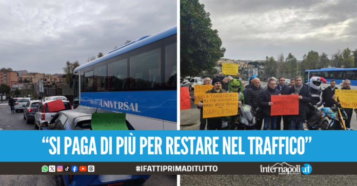Aumento del pedaggio in Tangenziale a Napoli, corteo di auto contro il rincaro
