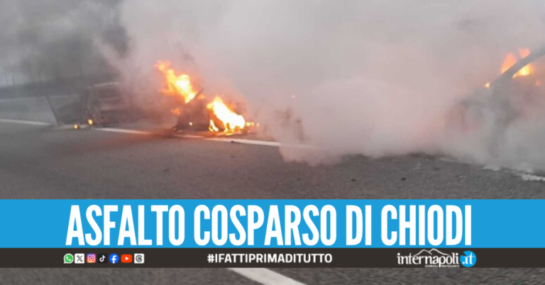 Assalto al portavalori in autostrada, auto in fiamme e banditi in fuga col bottino