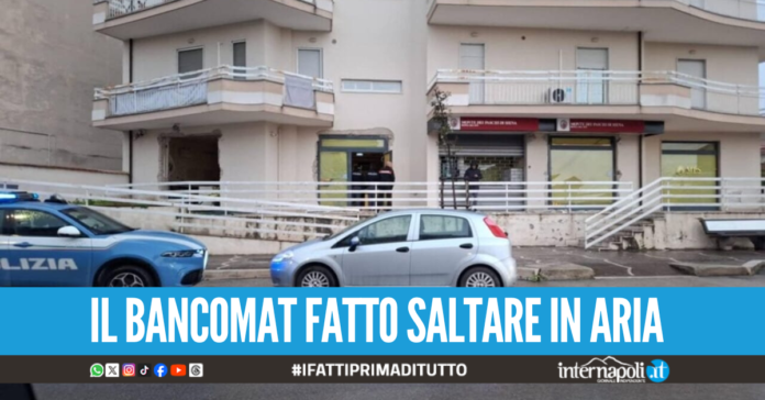 Assalto al bancomat nel Casertano, ladri fuggono via con il ricco bottino