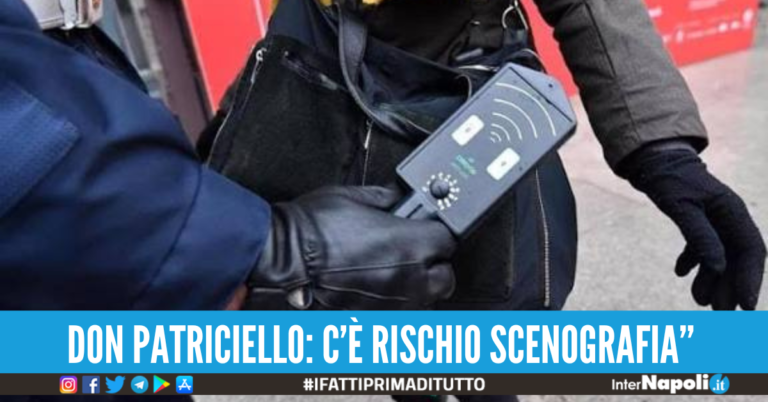 Metal detector a scuola: c’è l’ok del ministro dell’Istruzione, ma non basta