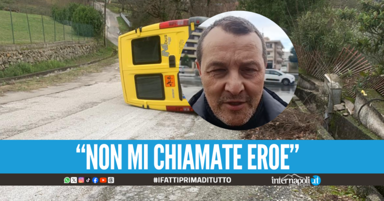 Pulmino si ribalta in strada, operaio di Napoli salva bimbi e maestra