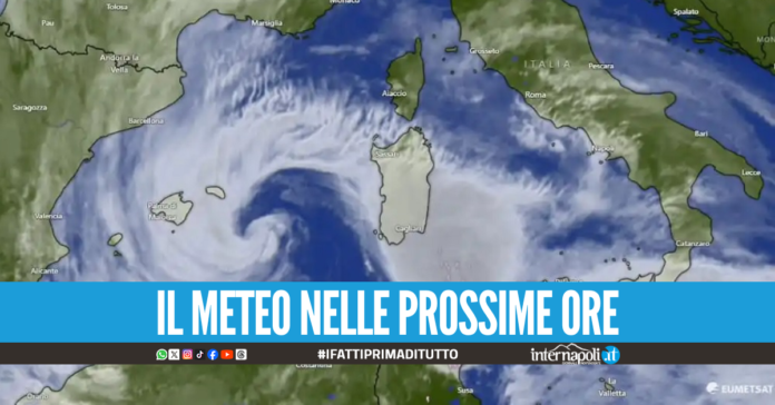 Il Ciclone Harry si abbatte sul Sud Italia, le previsioni a Napoli