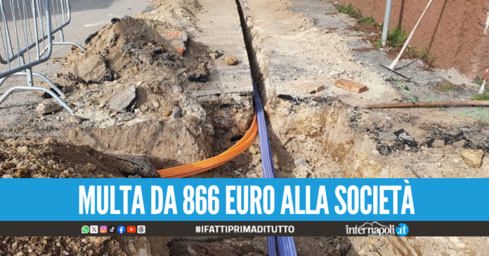 Giugliano. Scavi abusivi per la fibra ottica in via Palumbo, diffida e multa alla società