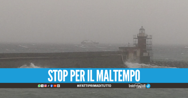Onde alte fino a 3 metri, Ischia e Procida isolate a causa del maltempo