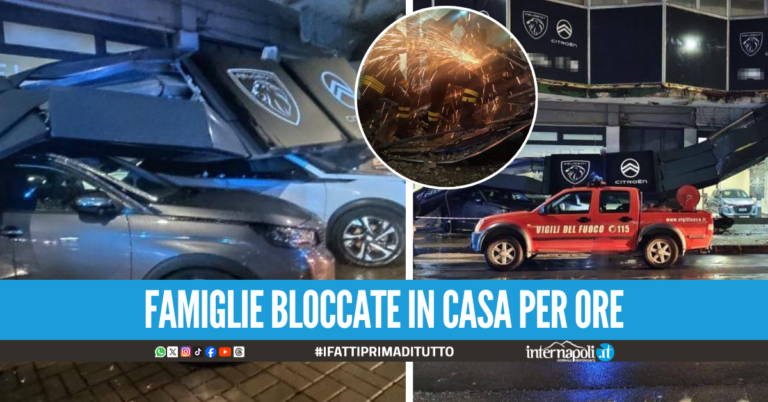 Paura sull'Appia, insegna della concessionaria si schianta sulle auto