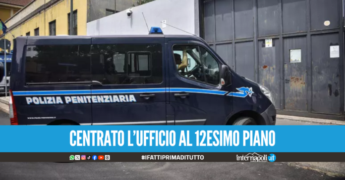 Presa a pugni da un detenuto nel carcere di Avellino, ispettrice finisce in ospedale