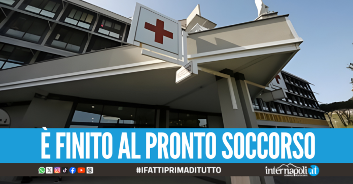 Paziente muore e i parenti prendono a pugni il primario, choc all'ospedale di Pozzuoli
