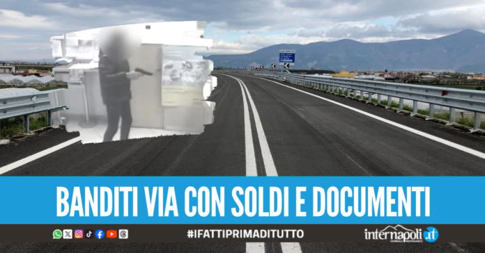 Terrore sulla statale 268 del Vesuvio, coppia rapinata nel parcheggio della pompa di benzina