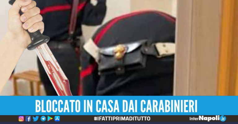Urla e sangue a Secondigliano, accoltella i fratelli in casa: arrestato 38enne