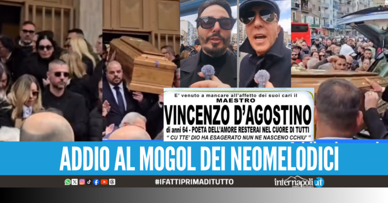 "Nun ne nasceneno cchiù comme tte". Folla a Napoli per l'addio a Vincenzo D'Agostino