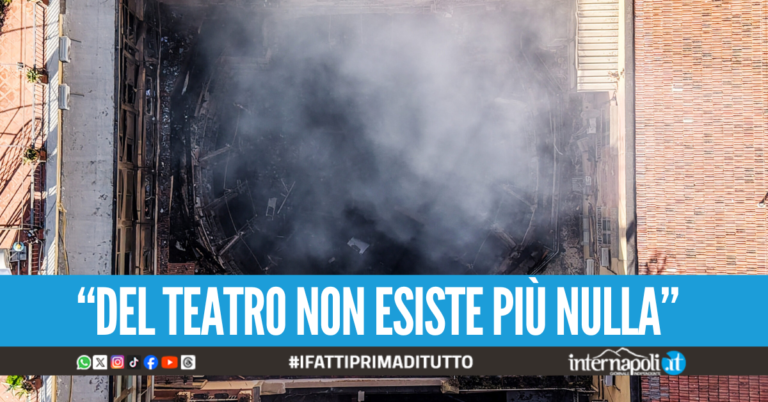 Teatro Sannazaro distrutto dalle fiamme, danni stimati tra i 60-70 milioni di euro