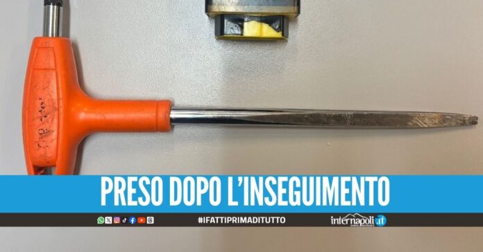 Da San Giorgio a Cremano a Napoli, fermato il ladro d'auto con la chiave a T