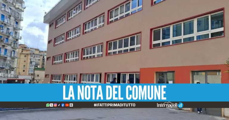 Liceo Alberti a Napoli, lavori infiniti: "In classe 240 alunni su 980 iscritti"
