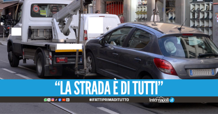 Sosta selvaggia a Giugliano, dal 23 febbraio via alla rimozione forzata