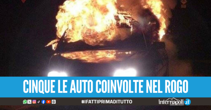 Vogliono punire il proprietario del B&B ma incendiano l'auto sbagliata, due arresti tra Villaricca e Qualiano