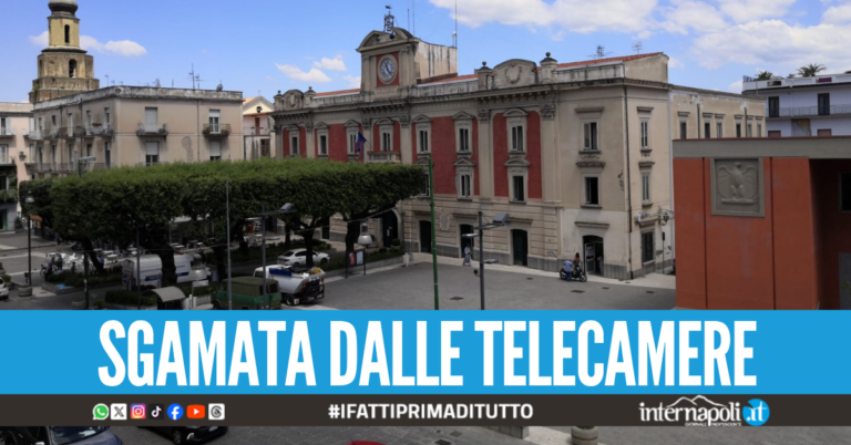 Simula il rapimento del figlio piccolo, poi confessa: "L'ho fatto per i like sui social"