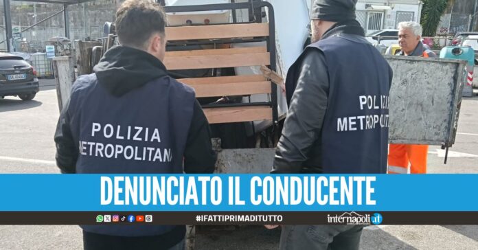 Beccato con 200 kg di rifiuti speciali a Secondigliano, multa da 7mila euro