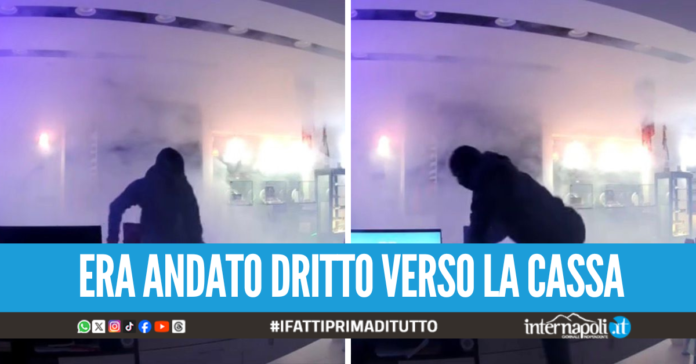 Tentato colpo all'ottica nel Napoletano, ladro forza l'ingresso ma fugge via a mani vuote