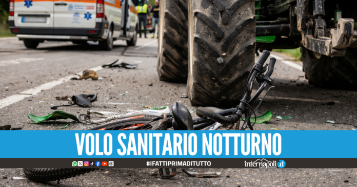 Bimbo investito dal trattore mentre era in bici, ricoverato al Santobono