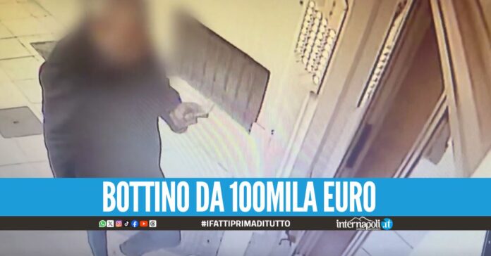 Erano l'incubo degli anziani, arrestati 5 truffatori a Napoli