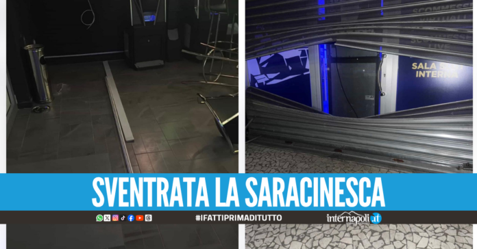 Raid nella Goldbet ad Arzano, banditi in fuga con soldi delle slot e cambio monete