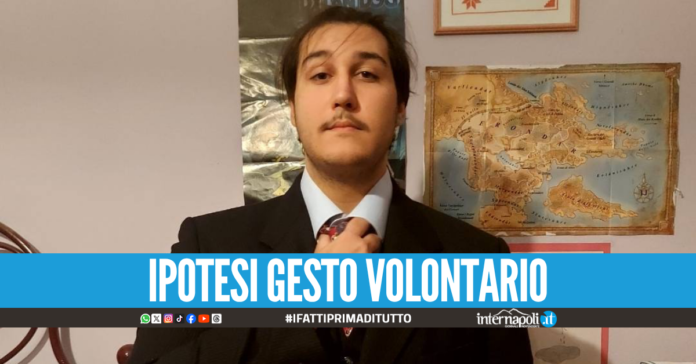 Tragedia a Napoli, Manuel trovato senza vita a 19 anni: era scomparso da Ravenna