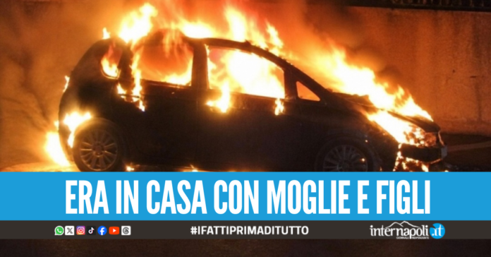 Choc nella notte, incendiata l'auto del comandante della Polizia Municipale di Casandrino