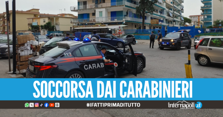 Paura a Marano, donna cade sul balcone mentre stende i panni