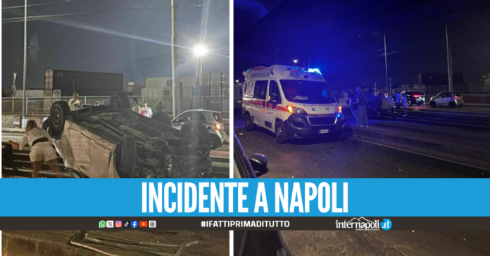 Paura nella notte a Napoli, auto si ribalta sulle rotaie del tram