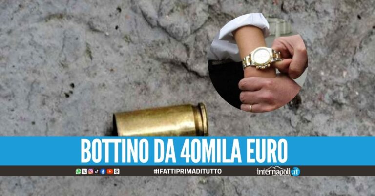 Gambizzato nella rapina del Rolex, caccia ai 2 banditi a Napoli