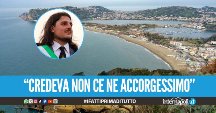 Un parcheggio abusivo sul lago Miseno, il sindaco di Bacoli: 