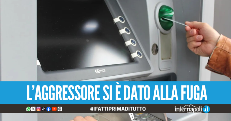 "Stai guardando troppo mia moglie", preso a testate e pugni mentre era in fila all'ATM a Scampia