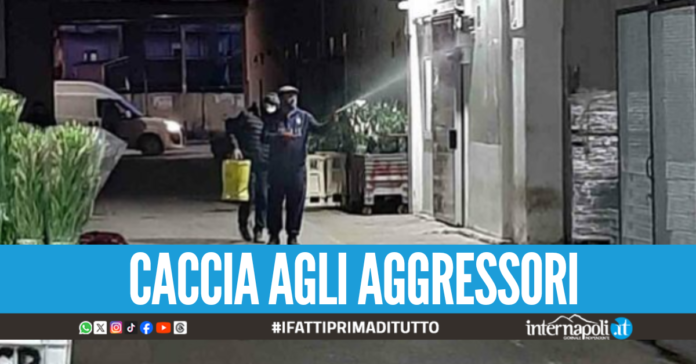 Violenza a Pompei, tenta di difendere il padre dalla banda e viene accoltellato