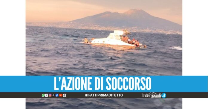 Rischiano di affondare con lo yacht, 4 persone salvate a Torre del Greco