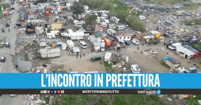 Campo rom di Giugliano, diverse famiglie lasciano le abitazioni