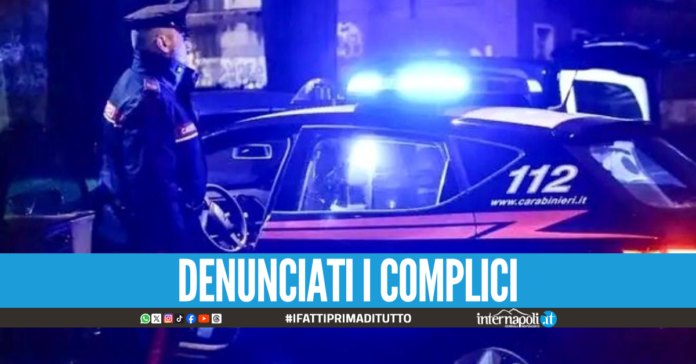 Fuga con l'auto rubata, 19enne arrestato dopo l'inseguimento da film a Giugliano