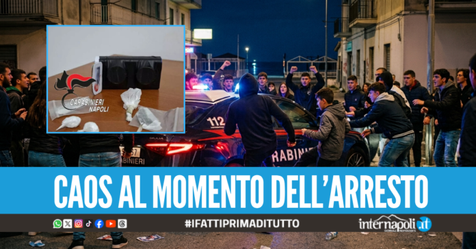 La droga nascosta nella scatola delle Frisk, preso baby-pusher a Licola