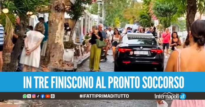 Rissa tra famiglie a Ischia dopo rimprovero al bimbo, volano bottiglie e tavolini tra i turisti