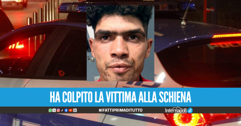 Col braccio ingessato rapina un ragazzo che sta mangiando un kebab, arrestato a Napoli