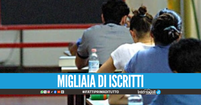 Tracce maturità condivise online, scoperto gruppo social: denunciata 22enne