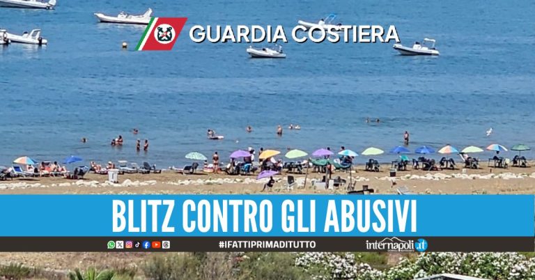Lidi abusivi scovati a Coroglio, sequestrati ombrelloni e lettini