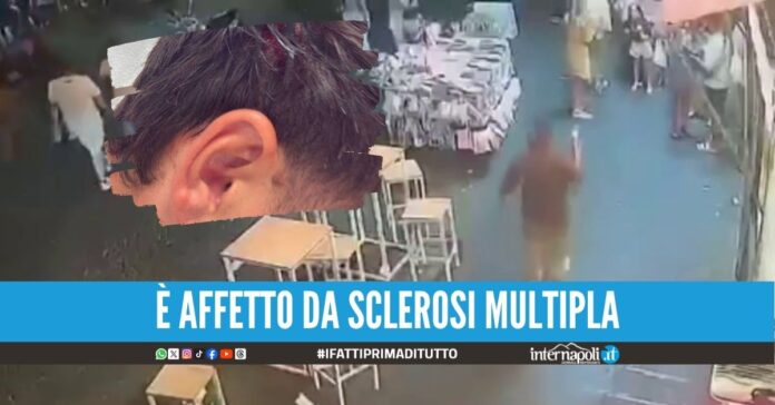 Colpito dal malore a Napoli e derubato in strada dallo sciacallo