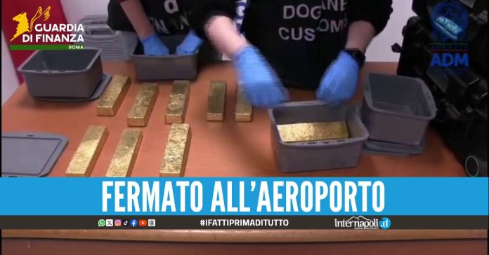 Beccati con 12 lingotti d’oro in valigia, sequestro da 8 milioni di euro