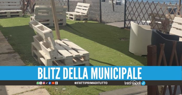 Lido abusivo scovato a Napoli, sequestri e multa da 5mila euro