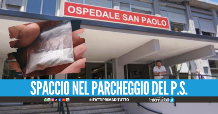 Spaccio nel parcheggio del pronto soccorso, pusher in manette a Napoli