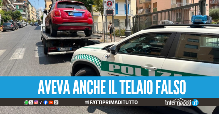 Fiat 500x sequestrata a Portici, aveva targa polacca ed era stata rubata nel 2021