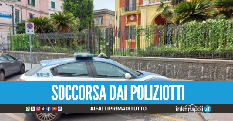 Perseguitata dall’ex, scappa in commissariato a Secondigliano e lo fa arrestare