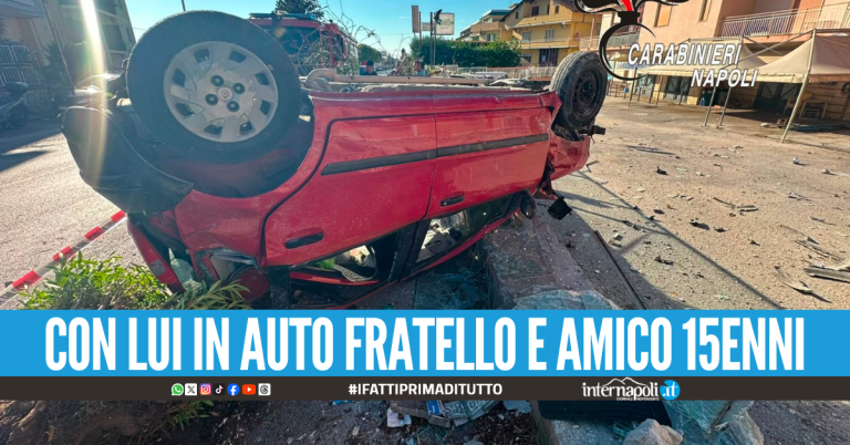 Auto si ribalta a Calvizzano, alla guida c'era un 17enne: è grave in ospedale
