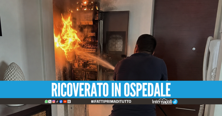 Tenta di domare da solo un incendio scoppiato in casa, uomo ustionato nel Napoletano