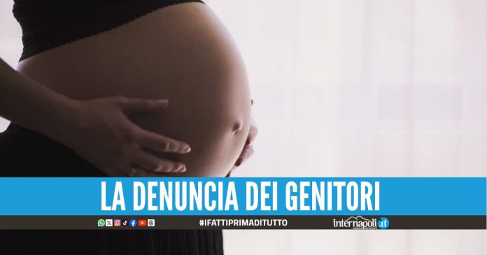 Bimba morta nella clinica ad Acerra, indagato il medico